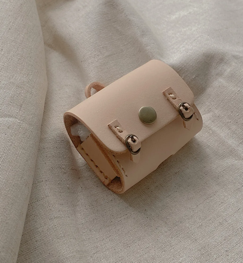 情人節禮物推薦6:AirPods Pro 無線耳機小書包保護套皮套