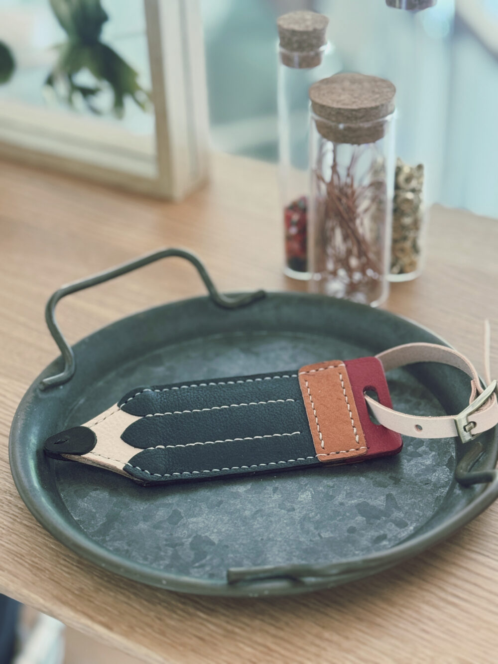 五月限定手作小聚｜繽紛扭結掛件 × 皮革行李吊牌