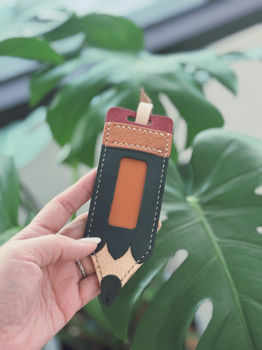 五月限定手作小聚｜繽紛扭結掛件 × 皮革行李吊牌