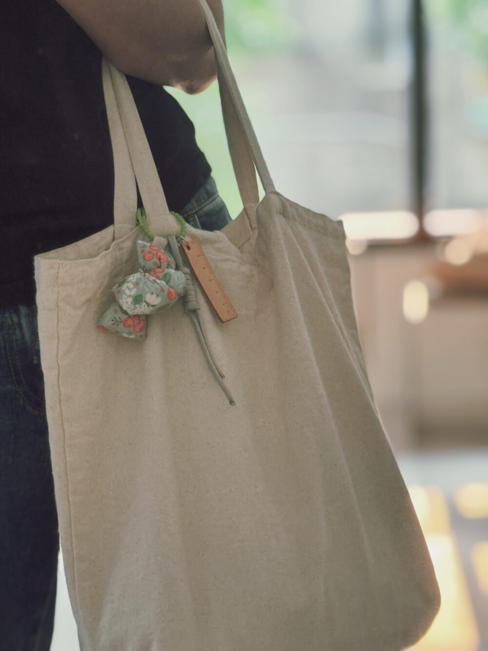 五月限定手作小聚｜繽紛扭結掛件 × 皮革行李吊牌