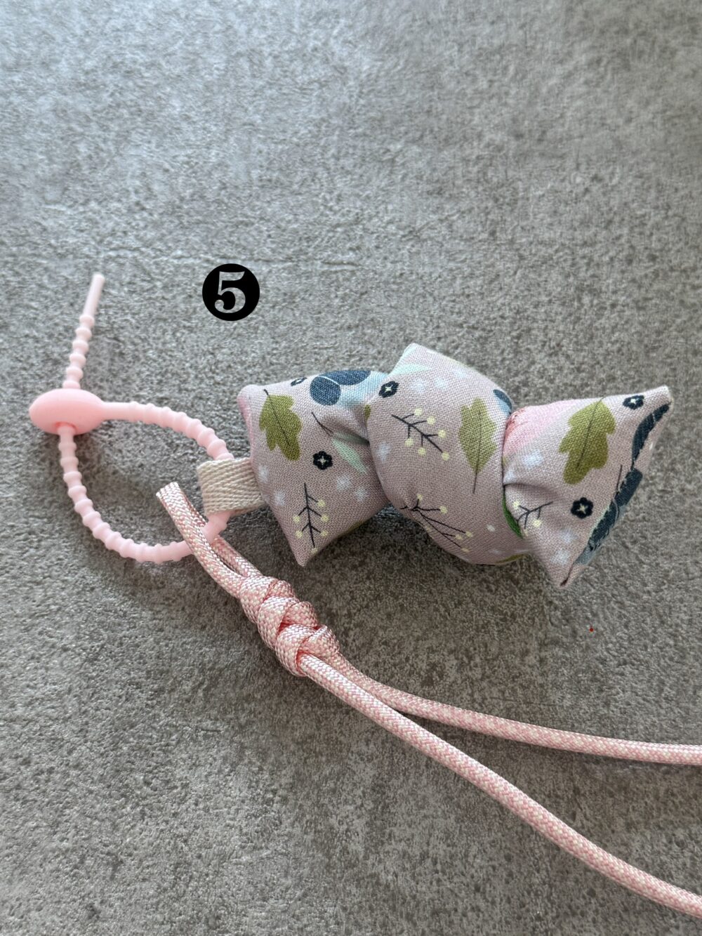 5 成品|暖心布作扭結吊飾▪附手作感小皮尺皮標▪